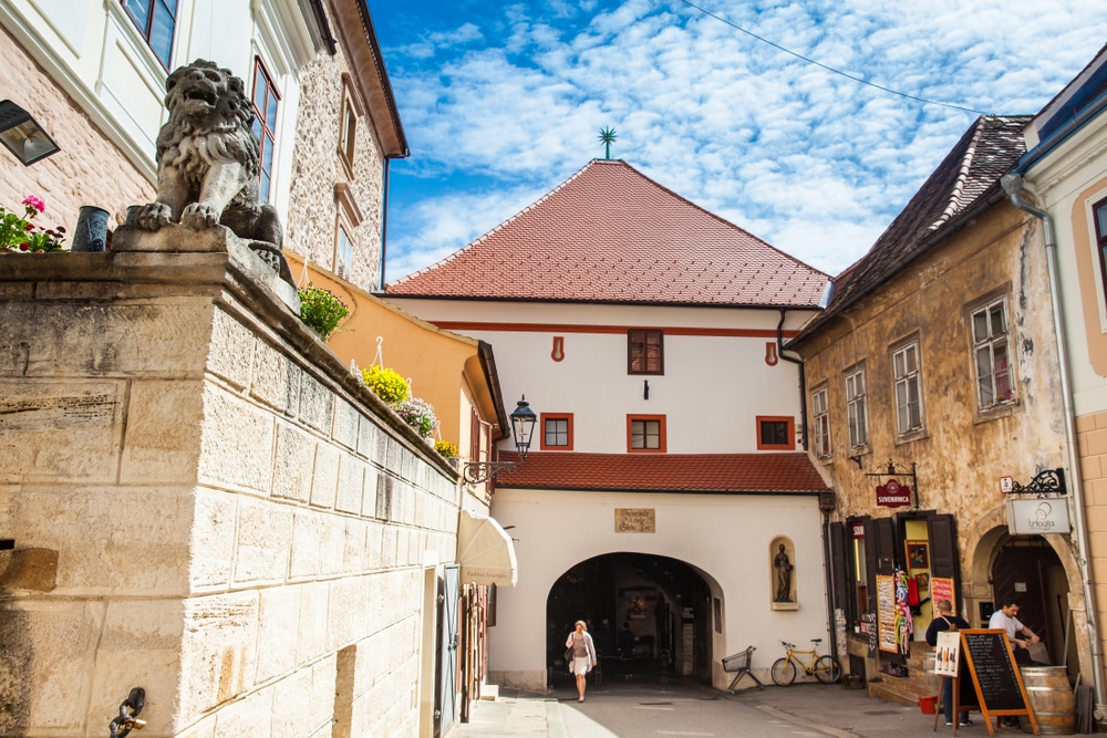 Stone Gate, Zagreb